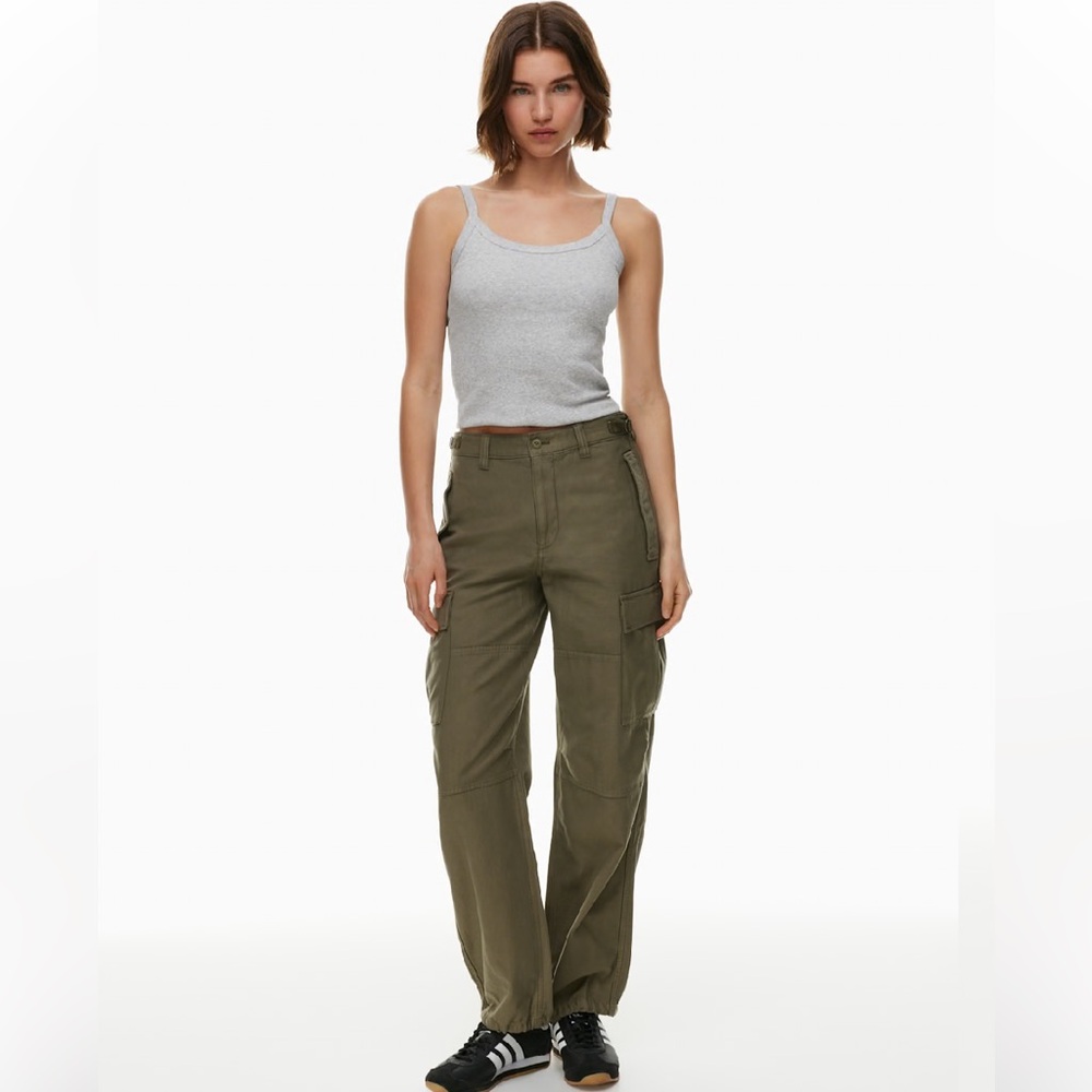 Aritzia TNA Supply Cargo Pant Size 8 Olive Army Green Grunge Utility Gorpcore